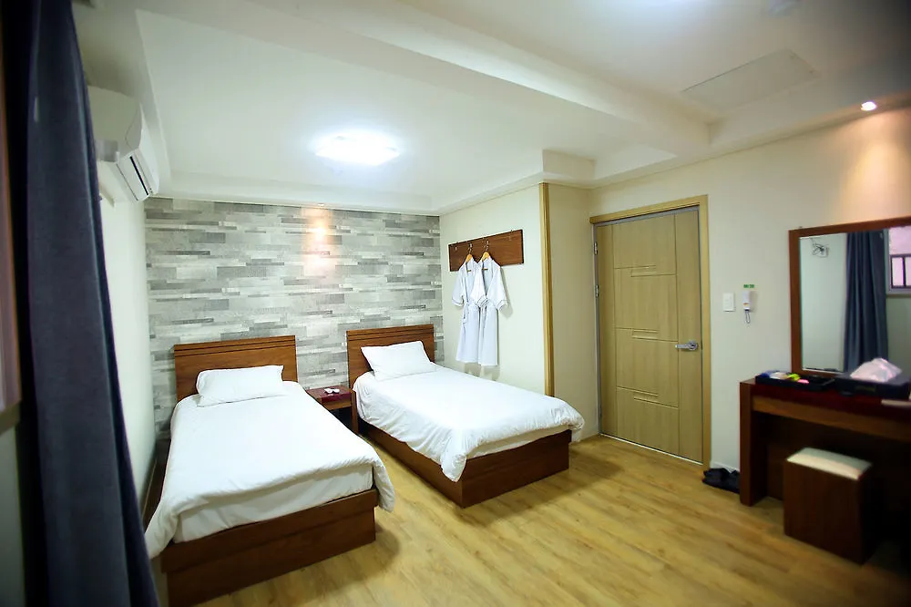 Jeju Jamjari Hotel 2*,  Güney Kore